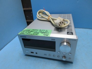 R728　ONKYO　ネットワーク　CDレシーバー　CDコンポ　本体のみ　CR-N765