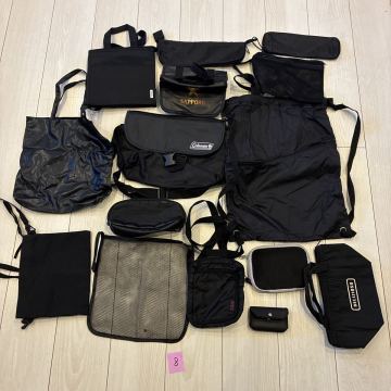 まとめ売り　15点　 バッグ ショルダーバッグ ハンドバッグ トートバッグ ポーチ　傘　コールマン　キャンプ　ジャンク扱い