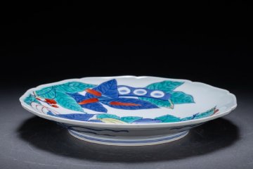【珍品堂】1円から OS30 有田焼 人間国宝 今泉 今右衛門窯 在銘 染錦 色鍋島野菜絵額 赤絵 皿 大皿 径25.6cm 和食器 懐石 時代物 骨董品