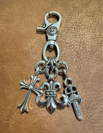 アクセサリー キーホルダー キーリング 刻印　クロス　個性的