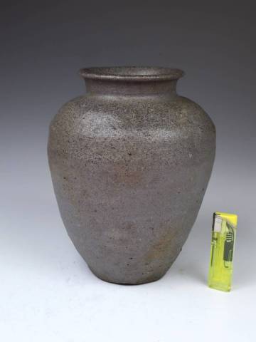 ■珠洲素文壺　保証　鎌倉時代後期　希少　　昭和１５年新潟県寺泊より出現　花器