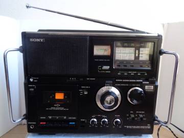 ソニー　CF-5950スカイセンサー　FM/MW/SW1/SW2/SW3　5バンド　ラジオカセット　美品整備作動品