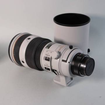 1 Nikon AF-S Nikkor ED 300mm f/2.8 D ハイエンド 望遠 単焦点 ライトグレー ニコン カメラ 一眼レフ 野鳥鉄道 Fマウント