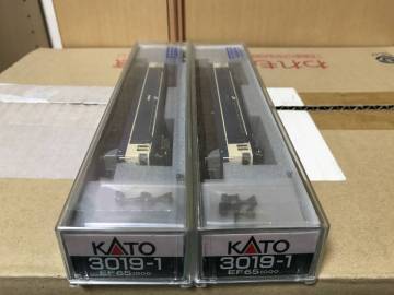 KATO 3019-1 JR EF65 1000番台2両セットです。