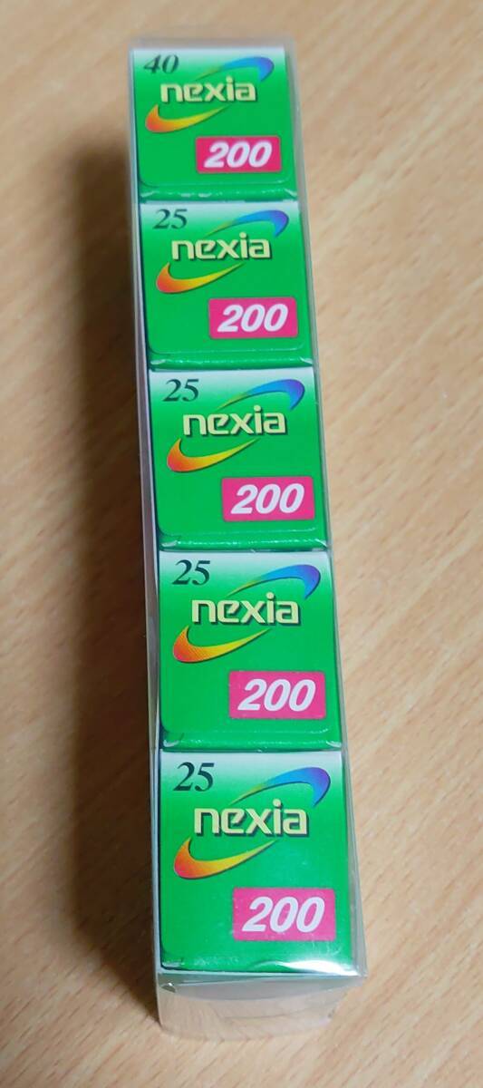  FUJICOLOR　NEXIA200　APS24ミリフィルム：40枚撮１本＿25枚撮４本　セット　　