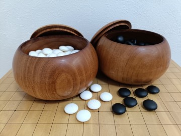 ☆彡美品◇日向特製 本蛤碁石 『３７』号 ★懐志印 欅超特大碁笥セット