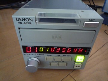 DENON　デノン　ＣＤプレーヤー　DN-961FA　業務用