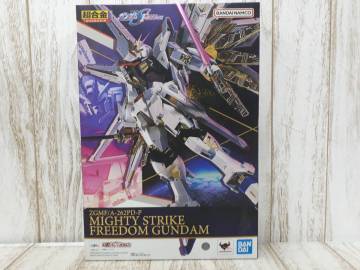 Hf6226-101♪【80】超合金 動戦士ガンダムSEED FREEDOM マイティーストライクフリーダムガンダム