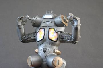 ビッグサイズソフビフィギュア　宇宙ロボット キングジョー(電飾)