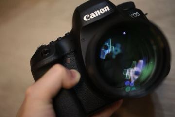 ★防湿庫保管★超美品★ CANON キヤノン EOS 6D Mark II ボディ 付属品完備★完動品★オールドレンズおまけ