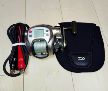 ダイワ 電動リール ハイパータナコン500e 中古品 500円からの売り切りです。送料日本全国一律700円。