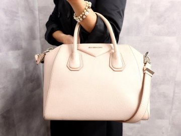 ●超美品●GIVENCHY ジバンシィ●アンティゴナ●ロゴ金具●カーフ レザー 本革●2way ハンド バッグ●ライトピンク●SV金具●B5●Js62746