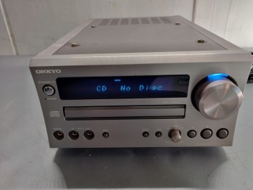 a11-036 ■ONKYO オンキョー CDレシーバー CR-D1LTD 本体のみ