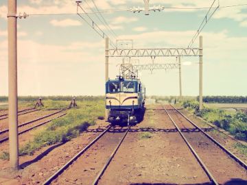 鉄道模型 ジオラマ　大規機関区　HOゲージ 1/80スケール　アクリルケース付き