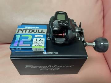 フォースマスター200 右ハンドル 開封未使用品 Force Master 200　付属ピットブル８ライムグリーンPE1.2号200ｍ