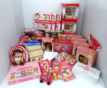 ★不二家 FUJIYA フジヤ ペコちゃん グッズ 大量まとめ クリスマス ツリー リース フォトフレーム リュック バッグ 貯金箱 ペンケース 他