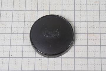 ＃282　OLYMPUS　純正キャップ　被せ式　ソフビ系　用途・適合機種不明　オリンパス旧ロゴマーク