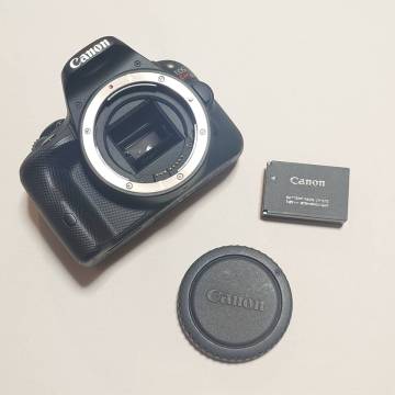 Canon EOS Kiss X7i ボディ デジタル一眼レフ