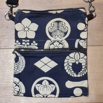 ポシェット　和柄　家紋　中古