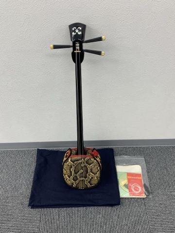 【R/283】三線 和楽器 弦楽器 蛇皮 沖縄 琉球 詳細不明 動作未確認