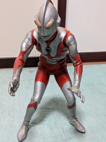 ビリケン商会 ソフビ ウルトラマンAタイプ完成品　汚れあり