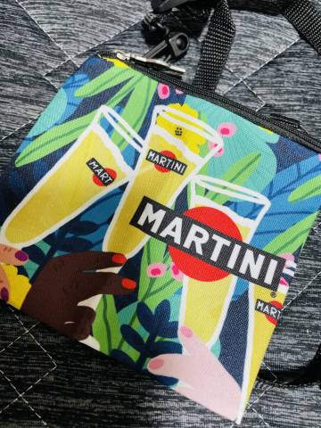 定形外可/未使用　MARTINI ミニサコッシュ　ミニショルダー　マルティーニ　オリジナルポーチ