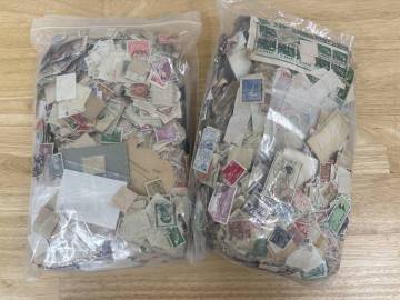 〇【同梱不可】消印切手 使用済み切手約1.6kg バラ切手 プレミア/国立公園/尾長鶏/前島密など〇sd18