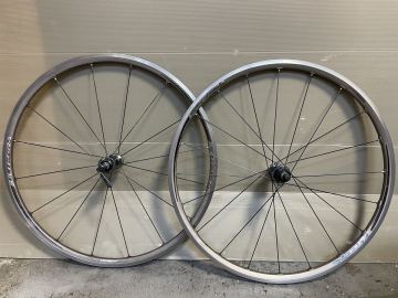 シマノ ULTEGRA WH6800（チューブレス対応・シマノ11s） SHIMANO ホイールセット リムブレーキ ロードバイク 美品 クリンチャー