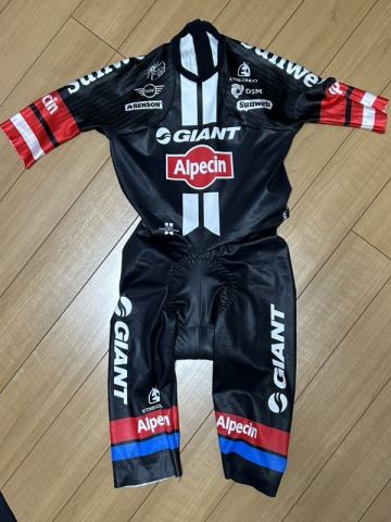 希少 選手支給品 スキンスーツ 非売品 ALPECIN アルペシン Mサイズ プライドラー ETXEONDO GIANT ロードスーツ スキンスーツ