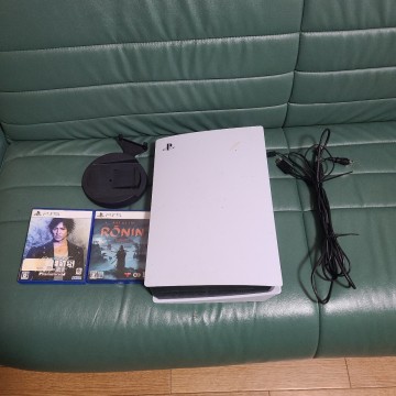 PS5　 CFI-1200A　ジャンク　ソフト2つ