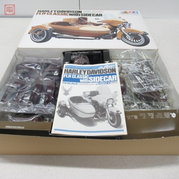 未組立 タミヤ 1/6 ハーレーダビッドソンFLH クラシック サイドカー【40