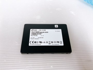 [PCパーツ][WinterSale] 極上アウトレット品 2.5インチ SSD 512GB Micron MTFDDAX512TBN(2210990078004-2646)