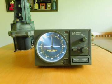 動作品 YAESU G-2300DXA 大型HFアンテナ用ヘビーデューティタイプ・ローテーター　1セット