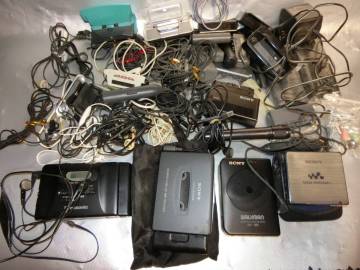 ☆WALKMANカセット＋イヤホン☆ジャンク