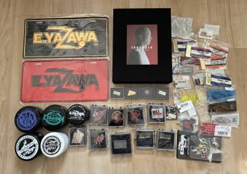 1円スタート 矢沢永吉　E.YAZAWA　EIKICHI グッズ　キーホルダー　写真集　ピンバッジ13個,ナンバープレート未使用品、ポマードケース5個、