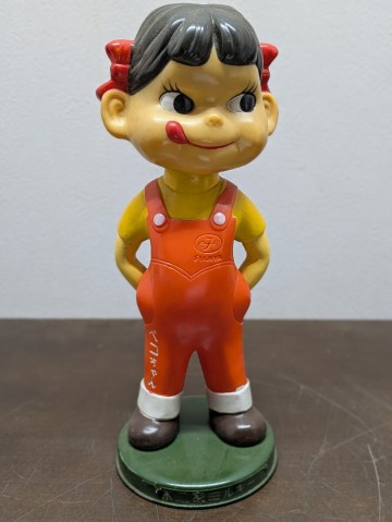 昭和レトロ ペコちゃん ソフビ 首振り人形 FUJIYA 不二家 当時物