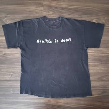 90s grunge is dead Tシャツ グランジ KURT COBAIN NIRVANA ビンテージ 古着 当時物