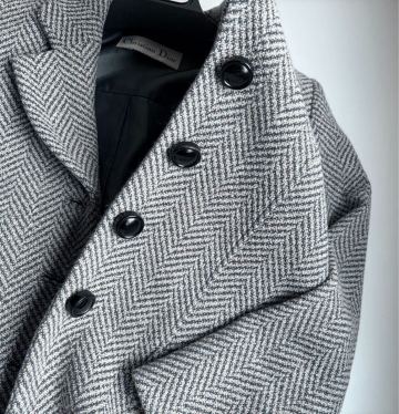 超高級希少 ヘリンボーン Christian Dior 極上アンゴラ&times;キャメル生地 ふんわり柔らか贅沢ツイード オーバーサイズコート ロゴ刻印ボタン◎