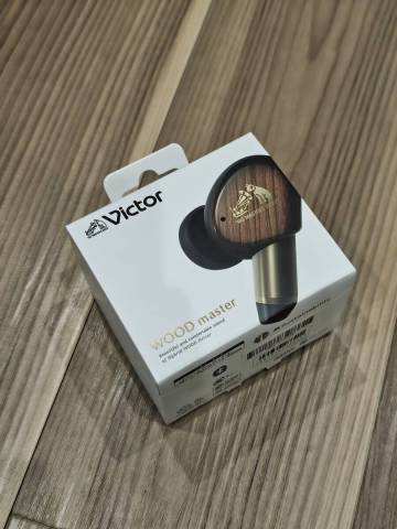 Victor WOOD master HA-FW5000T (サンバーストブラウン)