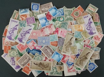 ●　１２/８　日本切手　未使用　 見返り美人・月に雁を含む　古い切手　まとめ　●