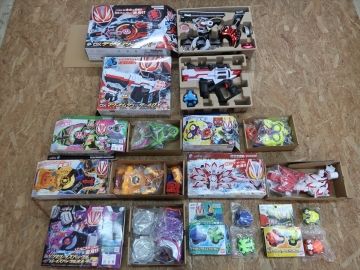 現状品 ジャンク品 特撮 おもちゃ 仮面ライダー 変身ベルト 仮面ライダーギーツ DX デザイアドライバー 武器 他 まとめ セット 送料無料f19