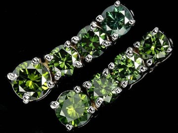 UL17366SS【1円～】新品【RK宝石】≪Diamond≫ 極上グリーンダイヤモンド 両耳 総計1.93ct K18WG 高級ピアス グリーンダイヤ