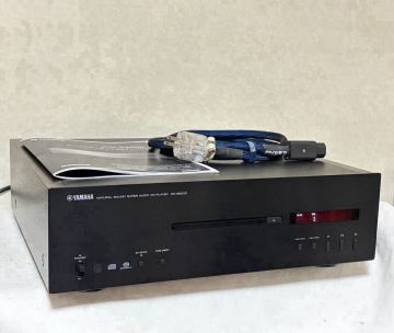 YAMAHA CD-S2000 ヤマハ SACD/CDプレーヤー　Burr-Brown社製D/Aコンバーター「PCM1792A」搭載　まあまあの美品
