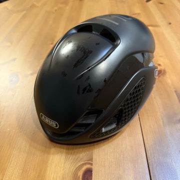 1000円スタート売り切り！　ABUS Gamechangr 1.0 エアロヘルメット　Mサイズ　傷　中古　マットブラック　　