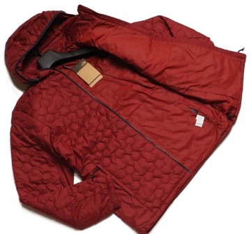 新品正規 ノースフェイス 海外限定 六角キルティング 高機能中綿 V-MOTION AIR 1 ジャケット メンズ110(2XL) ダークレッド(DKR) 直営店購入