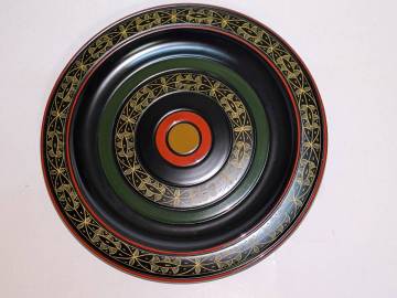 駒盆古代彫　干菓子器　菓子器　木製　漆塗　茶道具