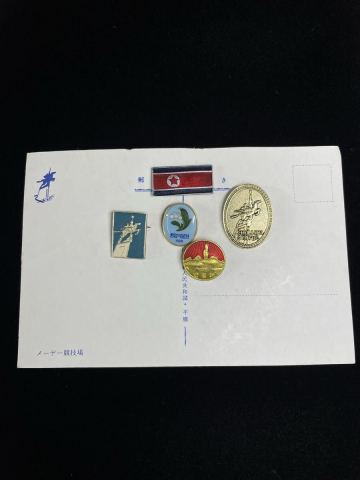 E945★北朝鮮 バッジ 朝鮮民主主義人民共和国 平壌