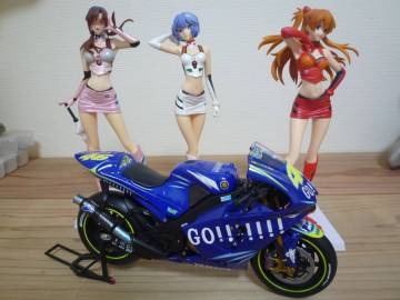 ☆エヴァンゲリオンレーシング レイ アスカ マリ バイク模型付き ☆