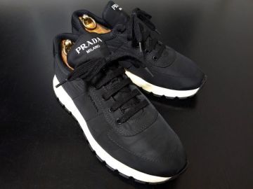 使用少 プラダ 8.5 PRADA ロゴデザイン ナイロンコンビスニーカー 黒 1334