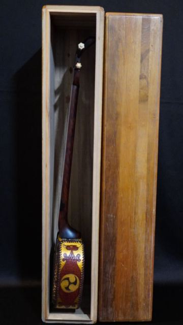 初期時代の又吉康美作　現代与那型三線　最高級八重山黒木虎杢使用　木箱付属　昭和後期　 沖縄三線